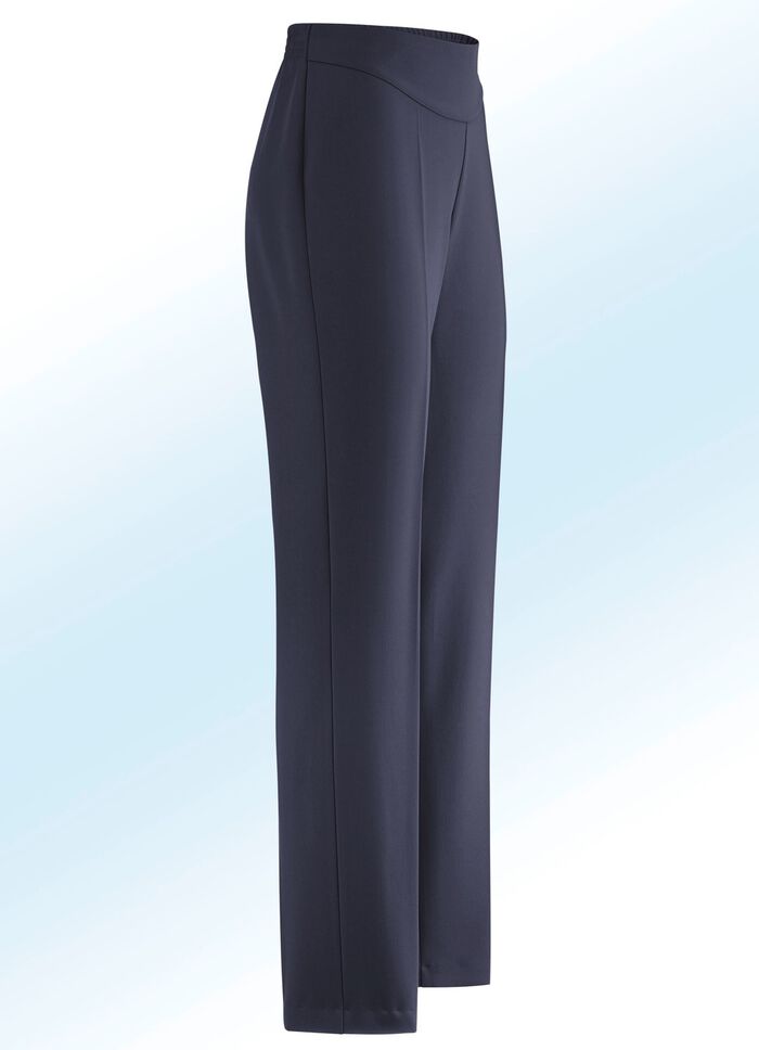 Hose in eleganter Schnittf&uuml;hrung 