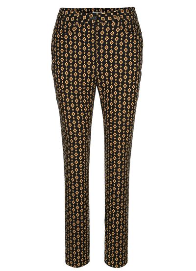 Hose in Minimal-Dessinierung 