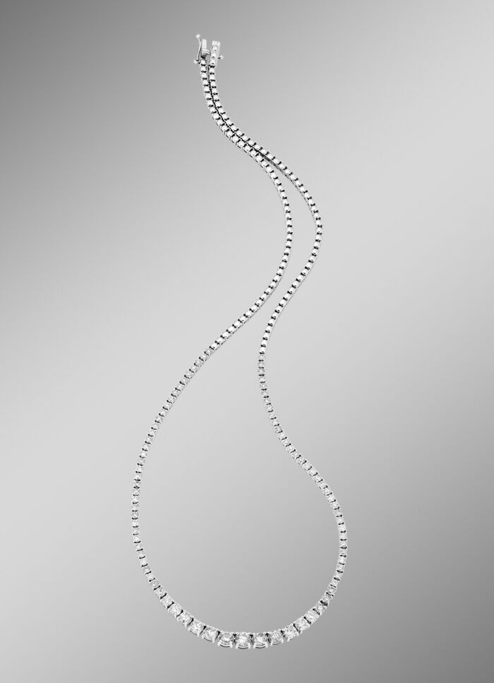 Hochkar&auml;tige Halskette in Wei&szlig;gold mit 83 Brillanten 