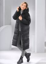 Daunenmantel mit fester Kapuze 