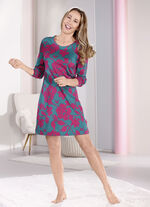 Kürzer geschnittenes Nachthemd   