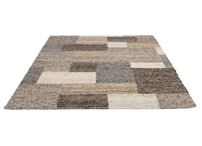 Brücken und Teppiche aus Schurwolle 