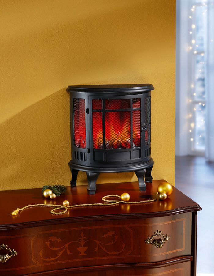 Kamin mit LED-Beleuchtung 