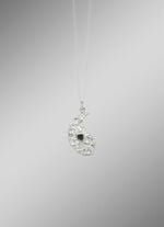 Yang-Anh&auml;nger aus rhodiniertem Silber  