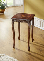 Beistelltisch mit Intarsien und massiven Beinen 