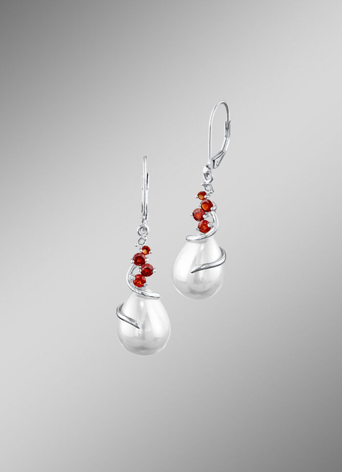 Ohrringe mit Muschelkernperlentropfen 