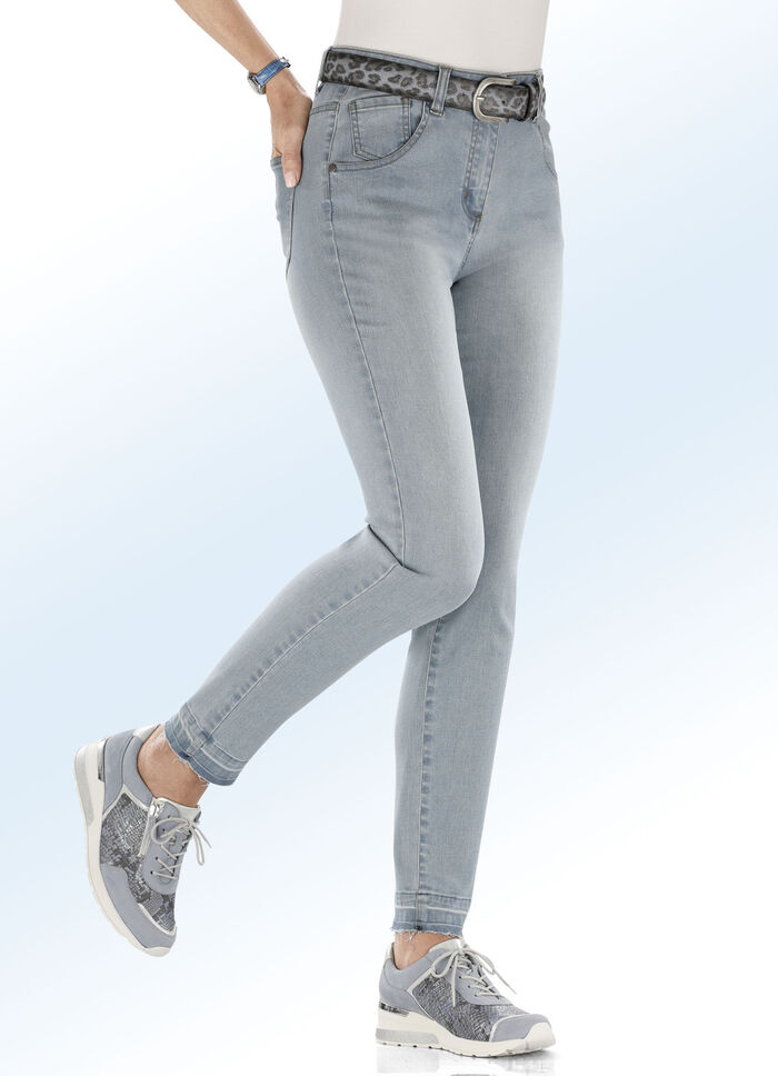 Kn&ouml;chellange Jeans mit modischer Saumf&auml;rbung HELLBLAU