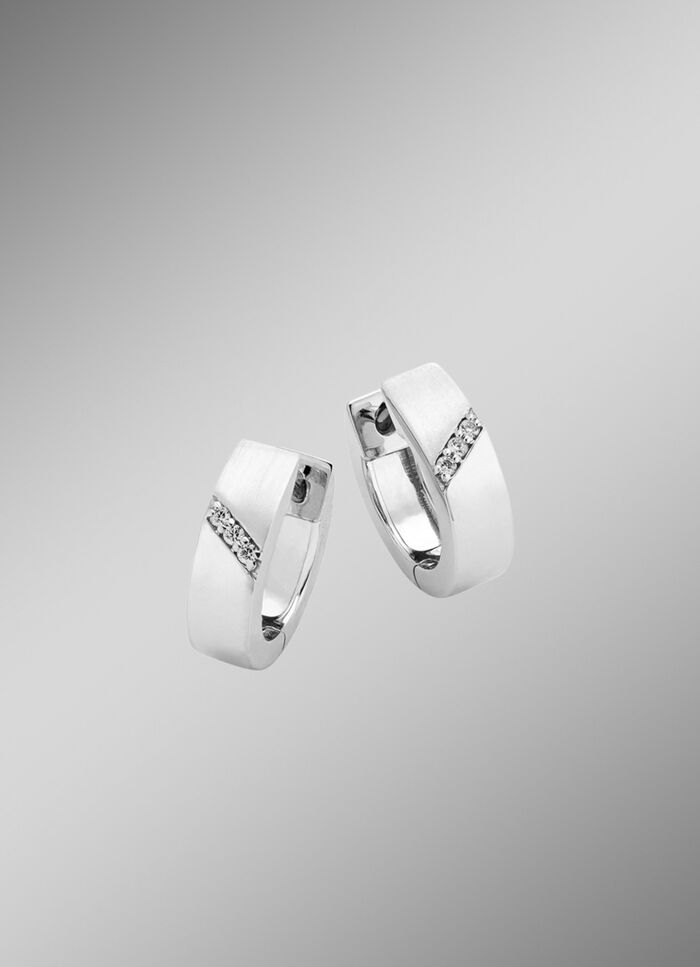 Gl&auml;nzende, satinierte Creolen mit Brillanten 