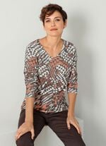 Pullover in grafischem Dessin 