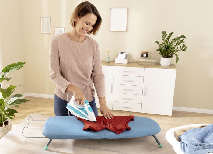 Faltbares Tischbügelbrett fürs schnelle Bügeln zwischendurch 
