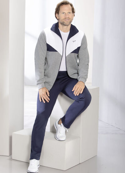 Freizeitanzug mit Seitentaschen 