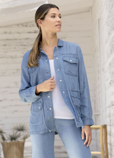 Blusenjacke mit aparter Kragenl&ouml;sung 