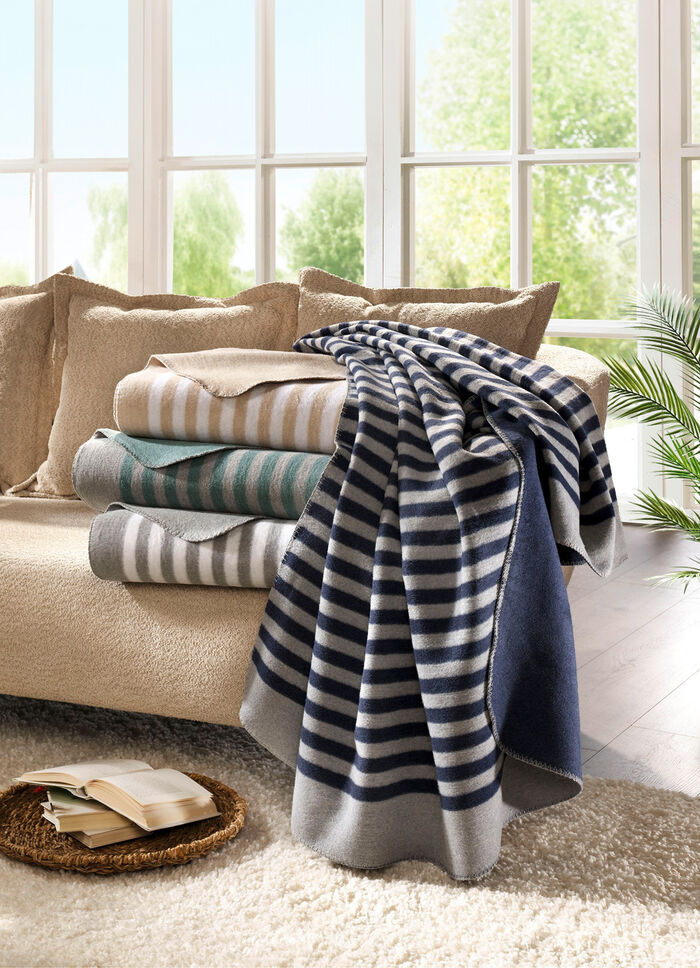 Gestreifte Schlafdecke von Biberna 