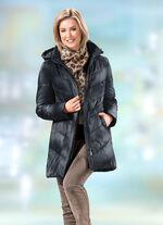 Jacke mit abnehmbarer Kapuze 