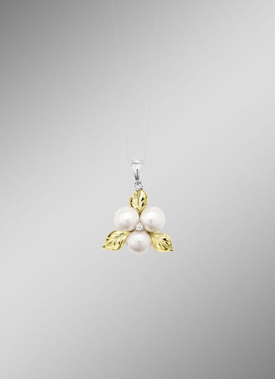 Blühende Schönheit: Anhänger mit Muschelkernperlen 