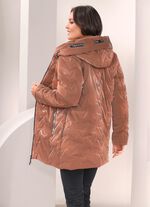 Jacke in topmodischer Lackoptik 