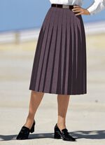 Rock mit figurg&uuml;nstigen Rundumfalten BROMBEER