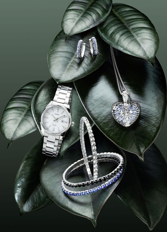 Armband aus Edelstahl mit weißen Kristallen 