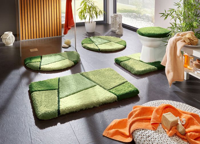 Farbenfrohe Badgarnitur mit rutschhemmender R&uuml;ckseite GR&Uuml;N