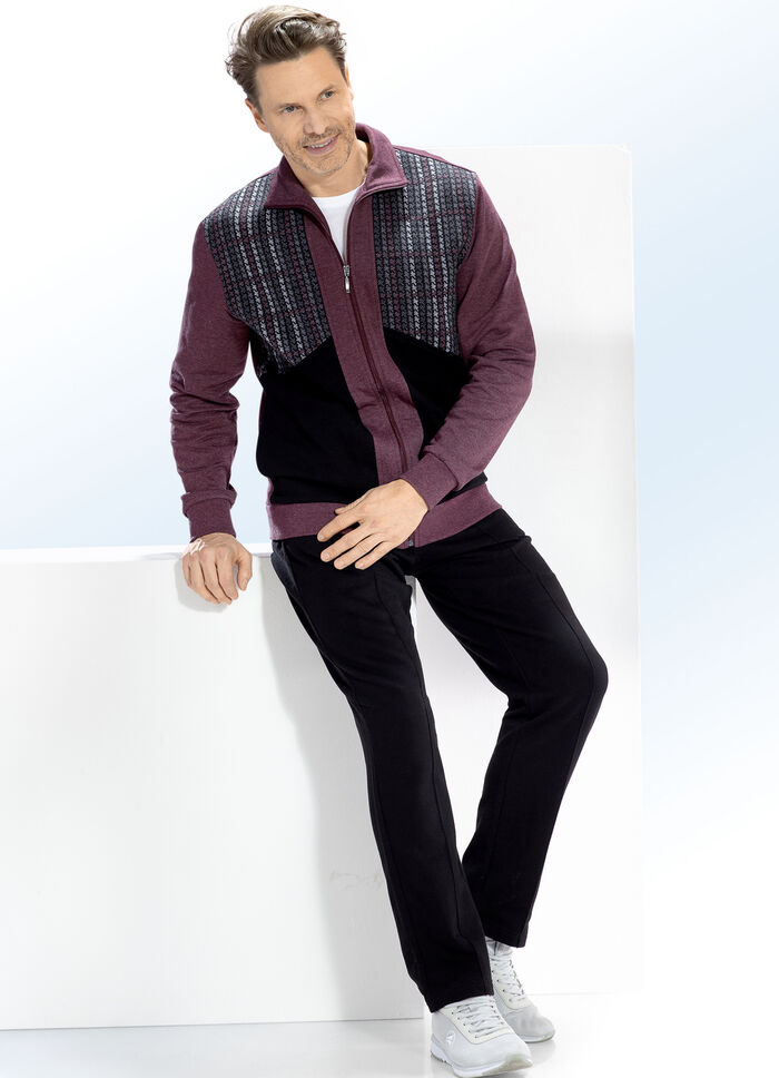 Freizeitanzug mit Seitentaschen 