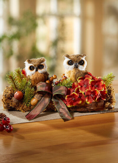 Tischgesteck mit Eulen 
