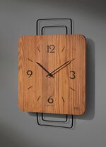 Wanduhr mit Holzgeh&auml;use aus dem Hause AMS 