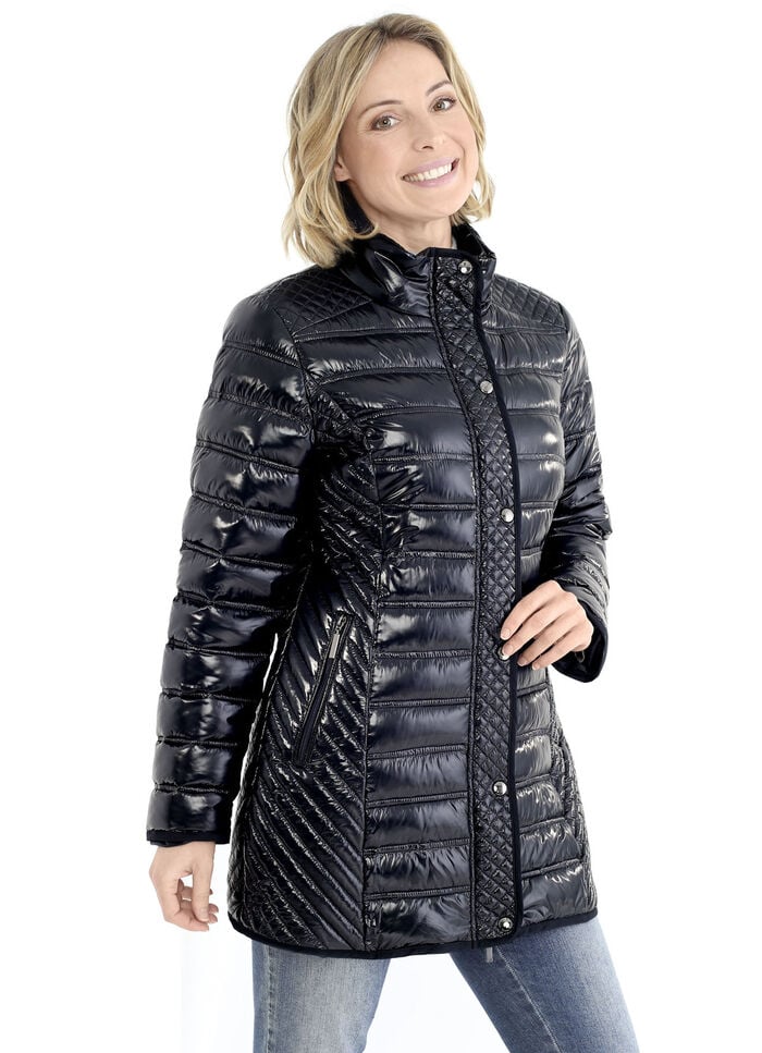 Jacke mit verschiedenen Steppvariationen 