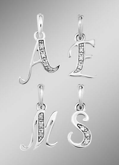 Buchstaben-Anhänger aus Weißgold mit Diamanten 