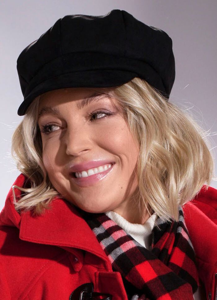 Elegante Damen-Ballonm&uuml;tze, mit r&uuml;ckw&auml;rtigem Elastikeinsatz 