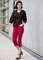 Caprihose mit abgerundeten Schlitzen an den Beinabschl&uuml;ssen 