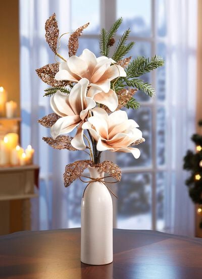 Soft-Magnolie-Arrangement in Keramikvase 