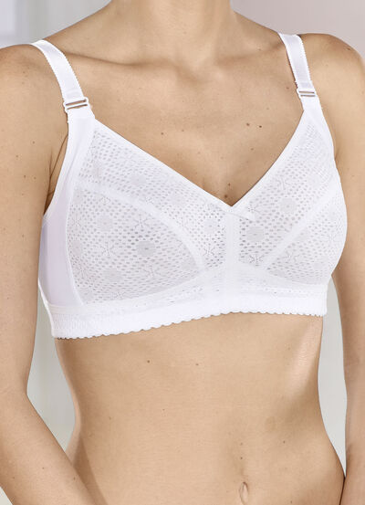 BH mit  hübscher Ajourspitze 