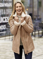 Lederjacke von &bdquo;Cabrini&ldquo; 