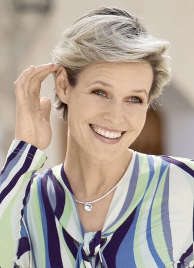 Halskette mit Lederband 