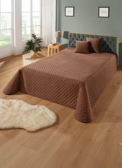 Tagesdecke mit Steppung und Bandeinfassung 