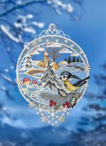 Fensterbild Winterdorf aus echter Plauener Spitze 