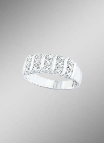 Toller Damenring mit Diamanten 