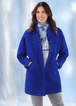 Jacke mit aparter Kragenlösung 