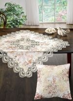 Tischdecke von Sch&auml;fer mit feinster Macram&eacute;-Spitze 
