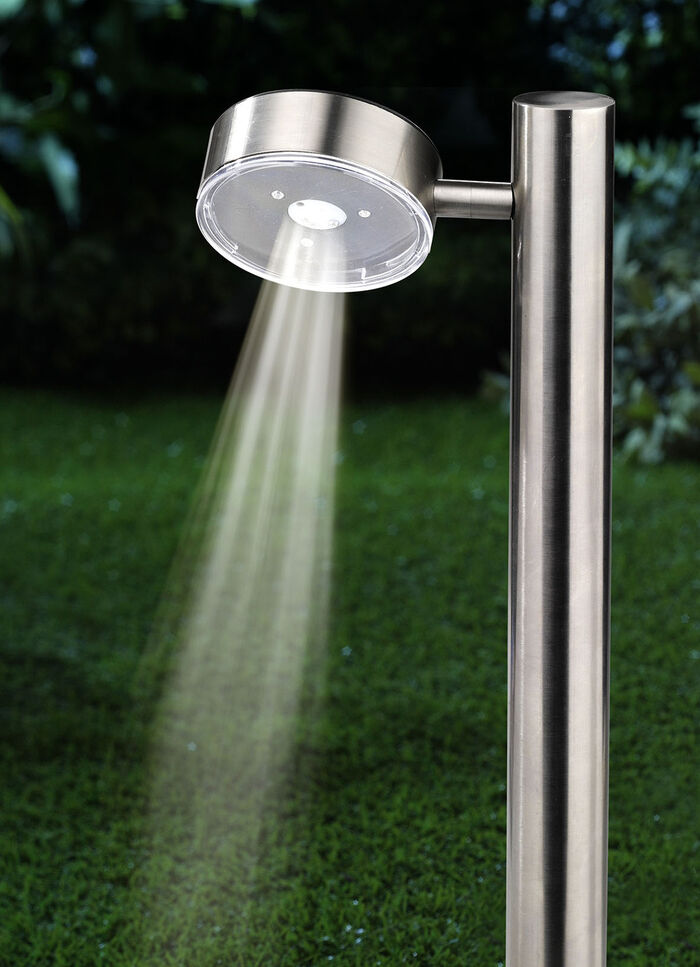 GRUNDIG LED Wegeleuchte 