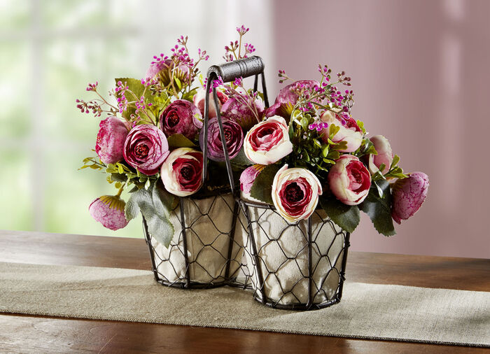 Ranunkeln im Metall-K&ouml;rbchen 