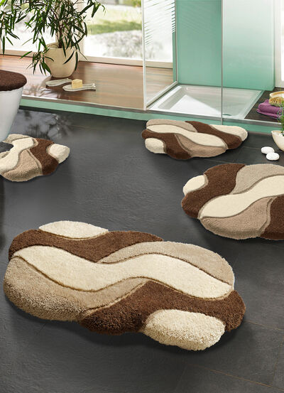 Badgarnitur von Grund in pflegeleichter Qualität 