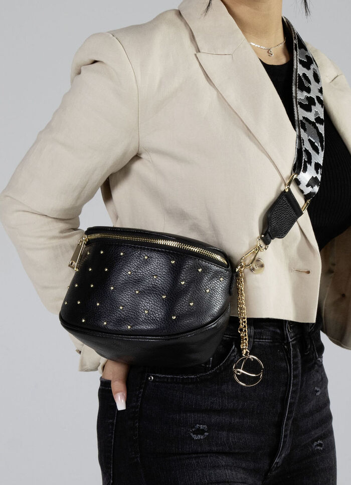 Laurina G&uuml;rteltasche mit Riemen in Raubtierfell-Optik 