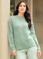 Pullover mit dekorativer Faltenlegung 