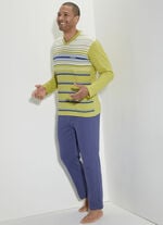 Schlafanzug mit V-Ausschnitt und Ringeldessin vorne 