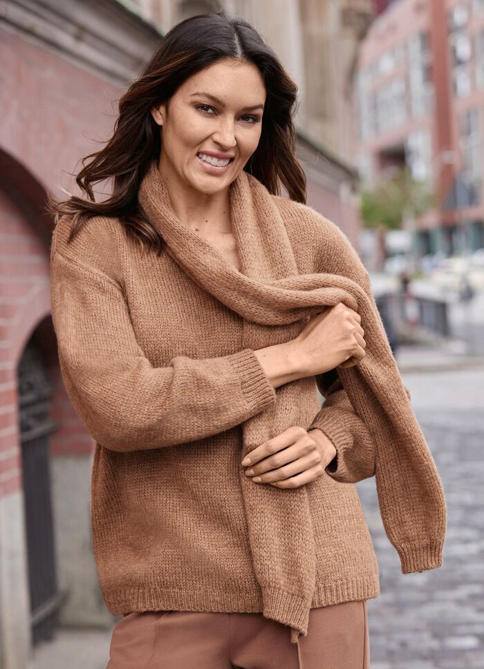 Pullover mit Schal und in flauschiger Kuschelqualität 