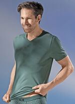 Dreierpack Shirts mit V-Ausschnitt, uni 