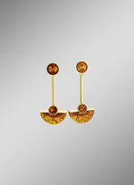 Moderne Ohrstecker mit Bernstein 