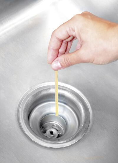 Abflussreiniger-Sticks – halten Ihre Abflüsse frei von Ablagerungen und üblen Gerüchen 