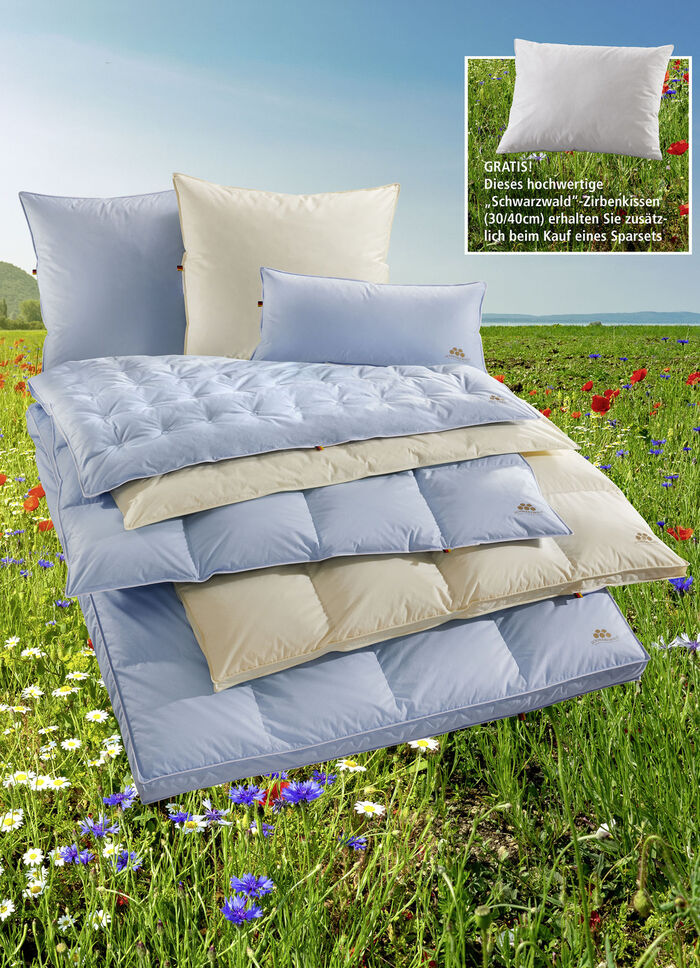 Erstklassige Daunendecken-„Sonderserie blau & creme“ aus dem Schwarzwald 